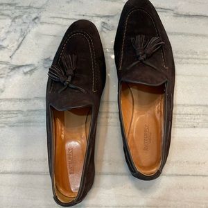 Made in Italy for Suitsupply. Brown suede tassel loafers